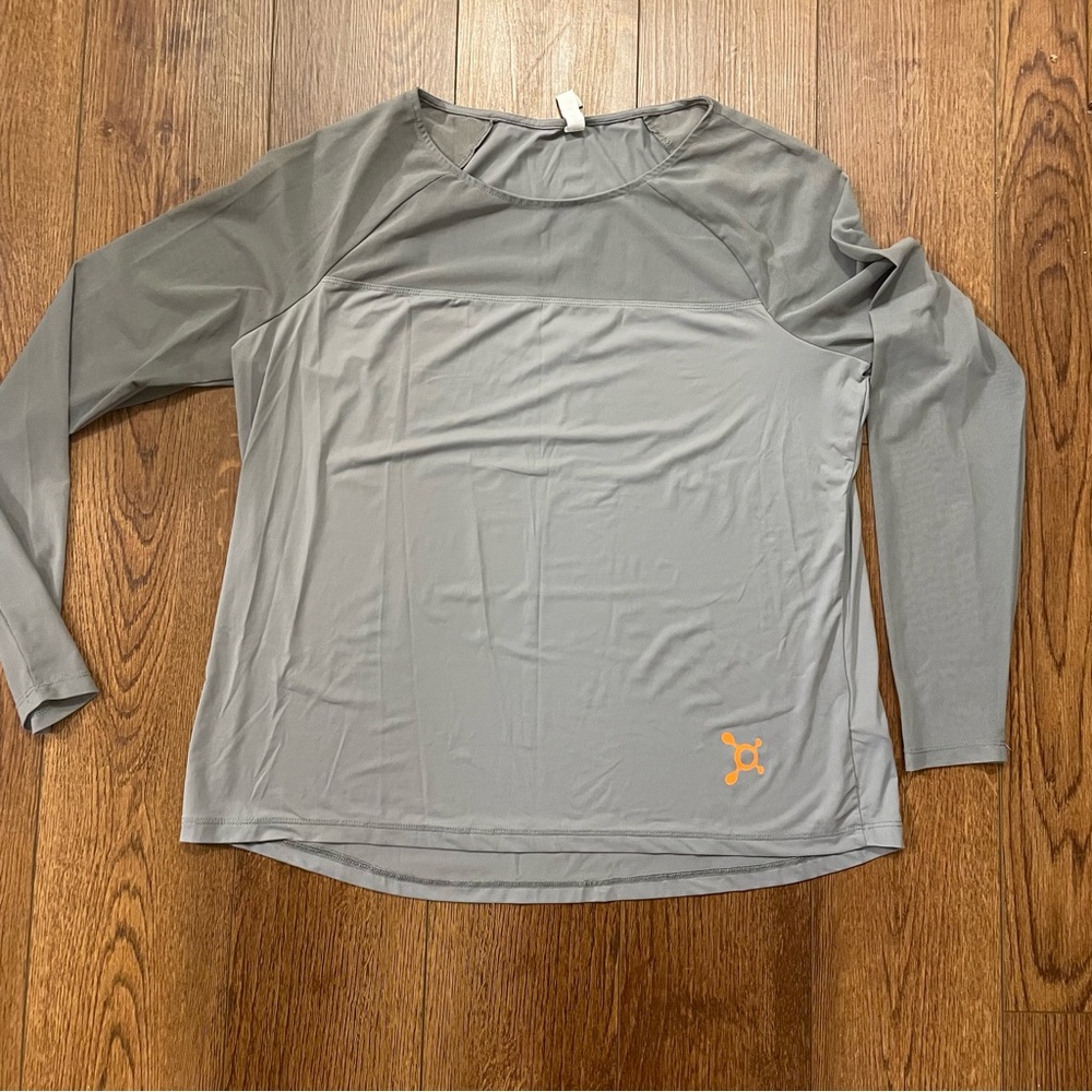 Large Orangetheory Light Gray shirt